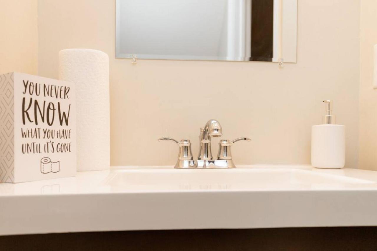 Stylish And Comfortable 1-Br In The Heart Of Детройт Екстериор снимка